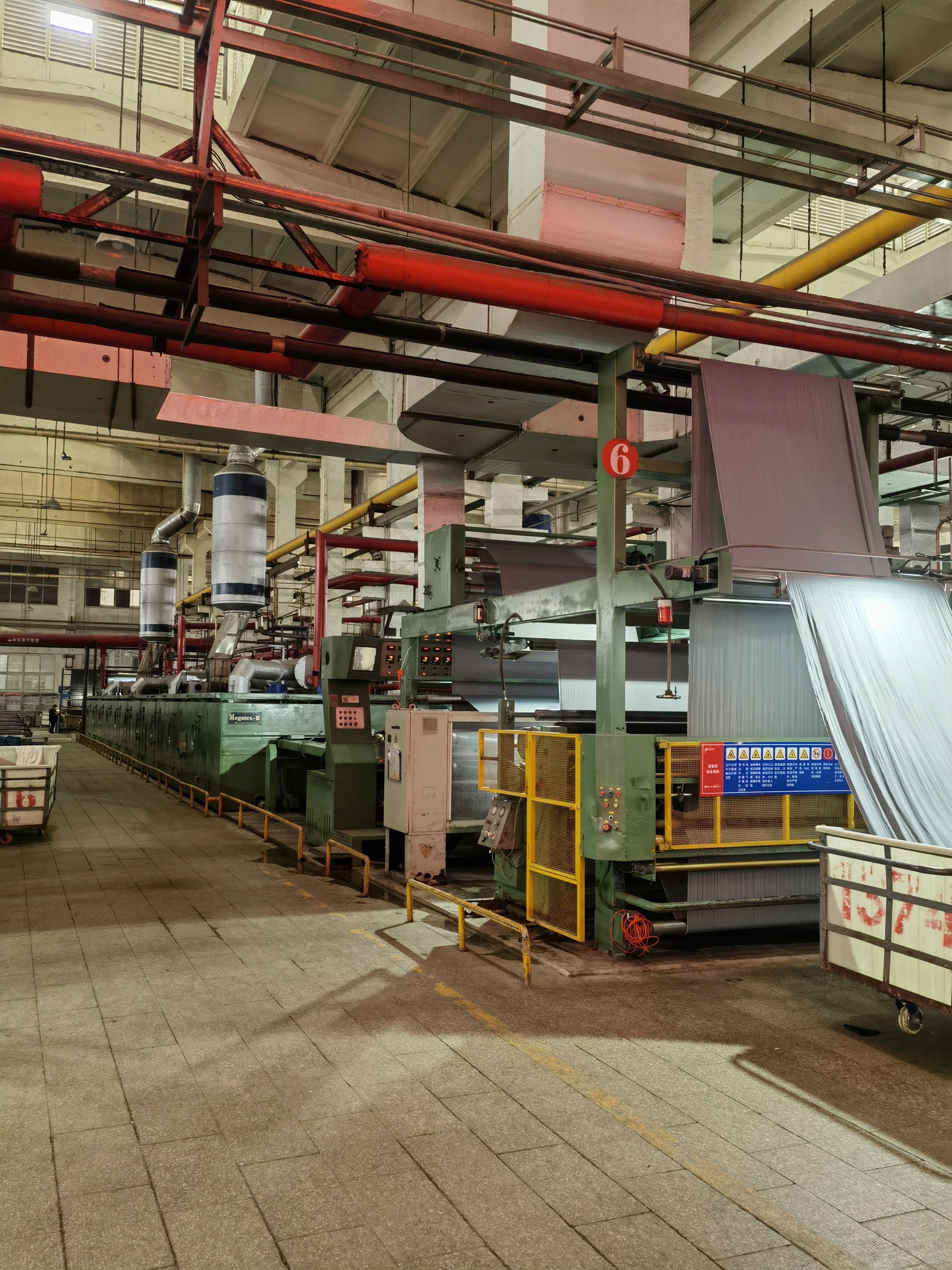 75GSM Tissu de vêtements légers 75% Tencel 25% Nylon Tissus souples et respirants