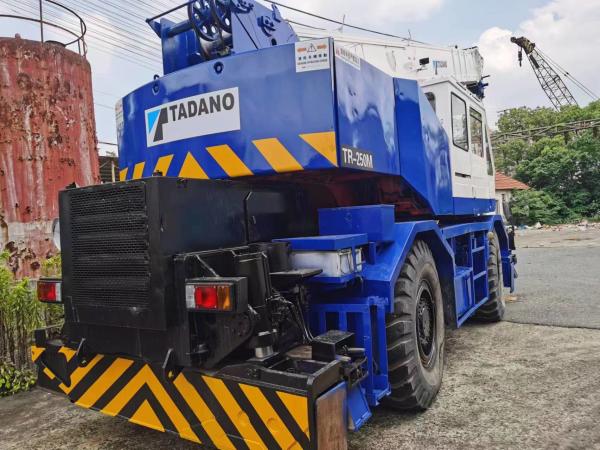 25 Ton Tadano TR250M Used Rough Terrain Crane with Telescopic Boom Made in Japan