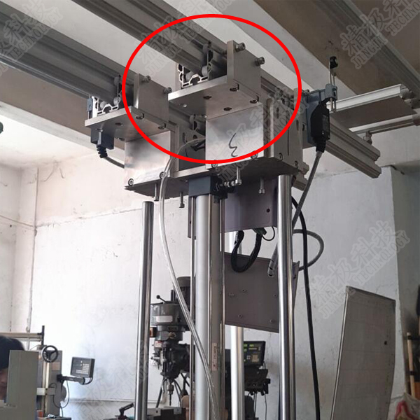 Алюминий соединяет профиль АЛ-44 серебристого слайдера соединителя пулера алюминиевый