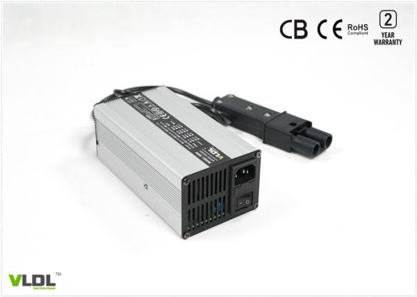 Electric Golf Carts / Club Car Battery Charger 24 Volts 12 Amps Worldwide 110 / 230Vac Input