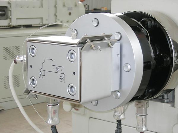 350 kg/h Profil de fenêtre en plastique en PVC Machines de fabrication d'extrusion