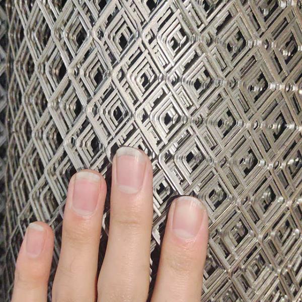 Plastic Sprayed Decorative Expanded Metal Mesh 304 316 316L For Protection