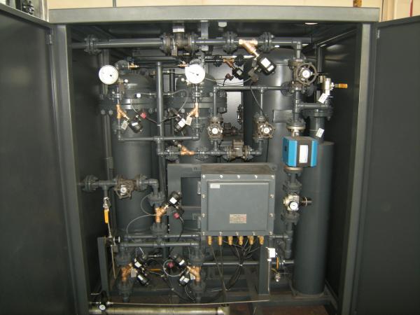 Gerador de azoto PSA, com compressores de ar e equipamentos de purificação de ar.