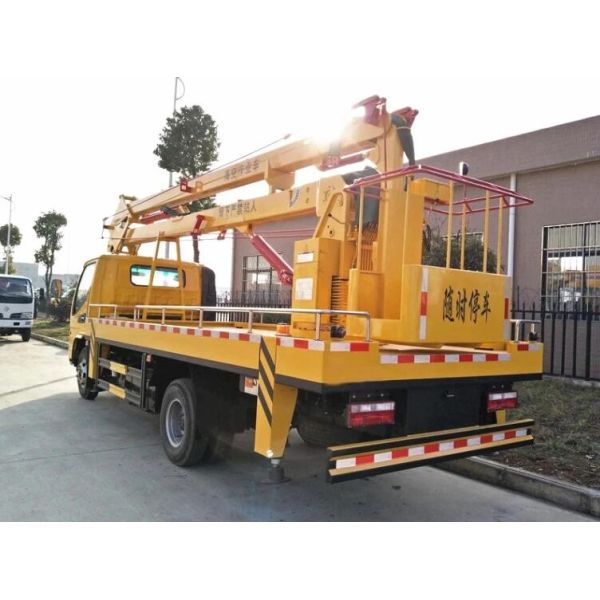 JAC/Jmc/Foton/Dongfeng/HOWO Boom Lift 12m/14m/16m/18m/20m Aerial Platform Bucket Man Truck