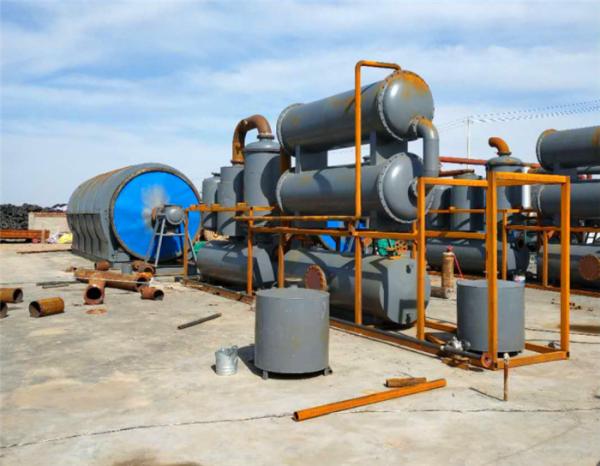Automatic feeding and vacuum discharging waste tyre/ plastic pyrolysis to fuel oil machine