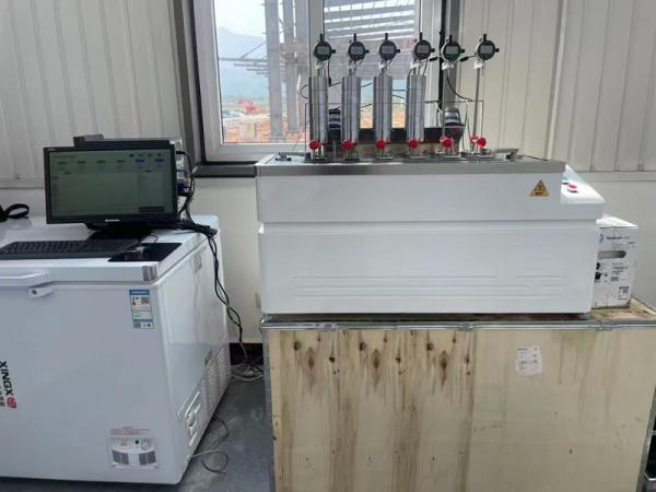 Machine de test HDT Vicat contrôlée par ordinateur avec réglage automatique haut / bas