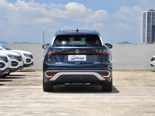 Volkswagen ID6 Long Endurance Lite PRO versão SUV azul Deslocamento 1600-2500CC Drive RWD
