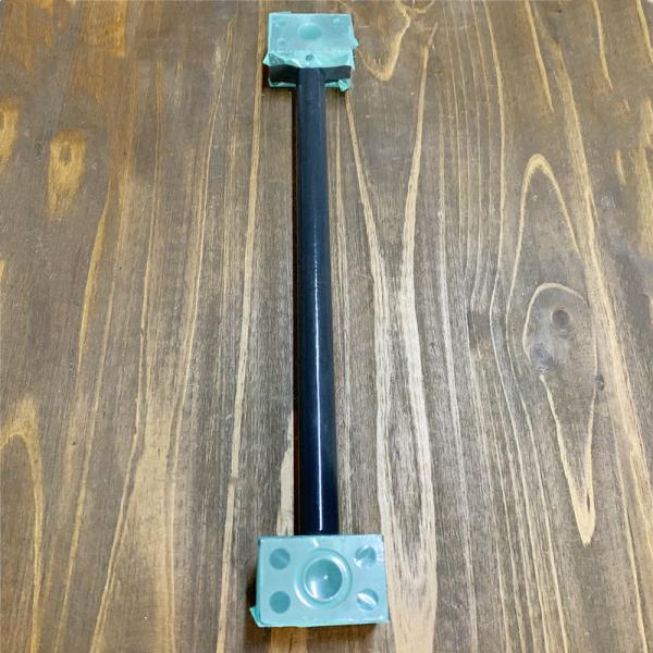Carregador de rodas de tubos de aço com cilindro de óleo de descarga lateral 08D1143
