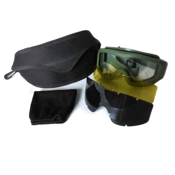 Охотиться изумленные взгляды безопасности боя тактические