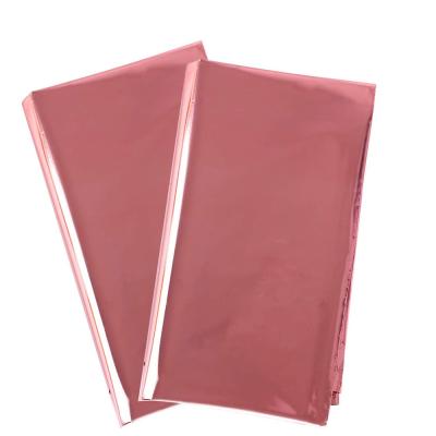 O rosa impermeável do ANIMAL DE ESTIMAÇÃO 54 x 108 polegadas imprimiu a folha de alumínio da toalha de mesa