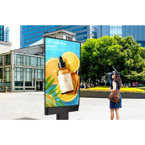 55 Inch Outdoor LCD Display with 3000cd/m² Brightness and IP67 Waterproof for Digital Signage and Advertising
