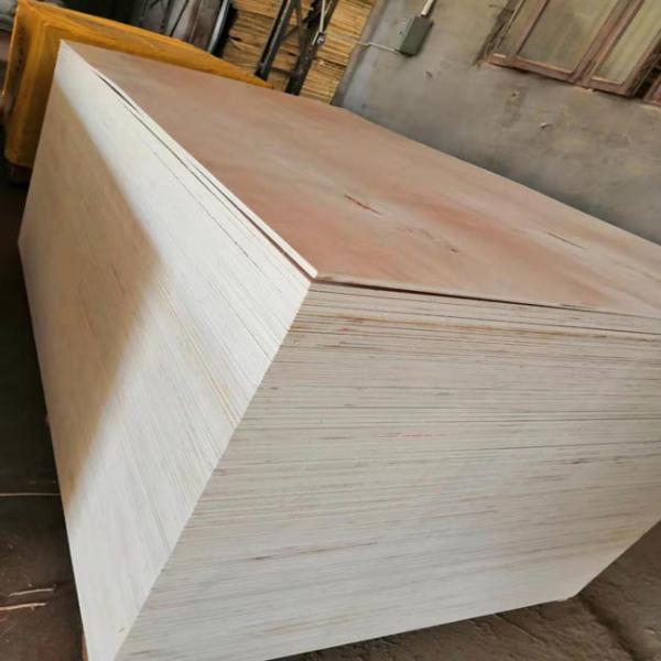 E1 Glue Okoume Plywood Furniture Decoration , Durable 9mm Plywood