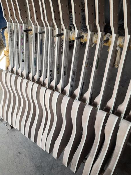 Rosewood Fingerboard Sun Inlays Fingerboard Electric Guitar in Brown with Black Hardware