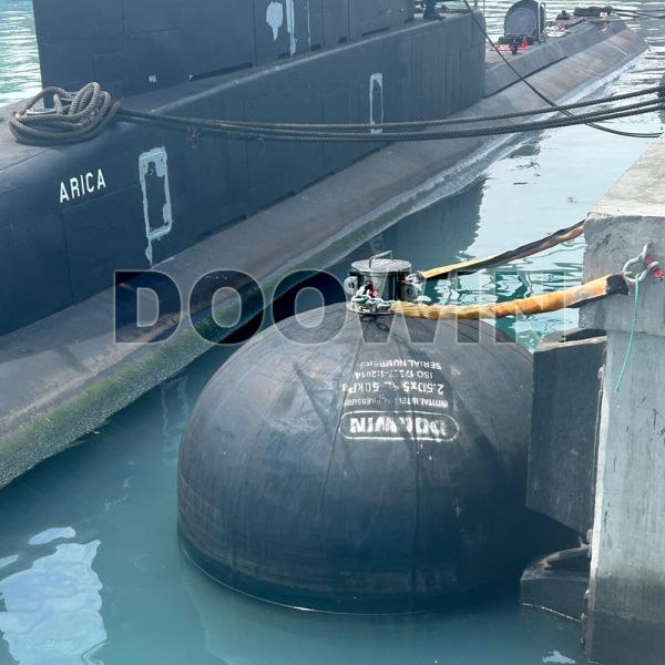 Hydro-pneumatic Fenders Yokohama Type Inflatable Rubber Fender For Submarine