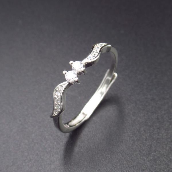 Регулируемый серебряный кубический Зирконя звенит Зирконя ААА имперской формы кроны кубический