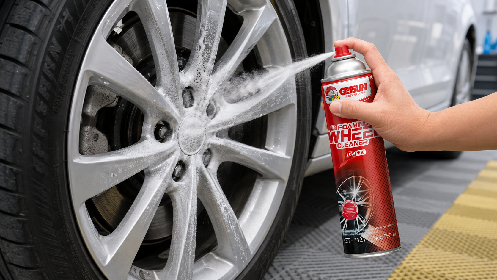GETSUN 550ml Foaming Wheel Cleaner Spray for Cars Trucks and Motorcycles