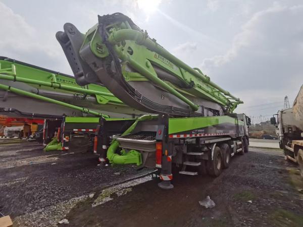 2018 Zoomlion de seconde main 56M vert pompe à béton originale avec châssis Benz