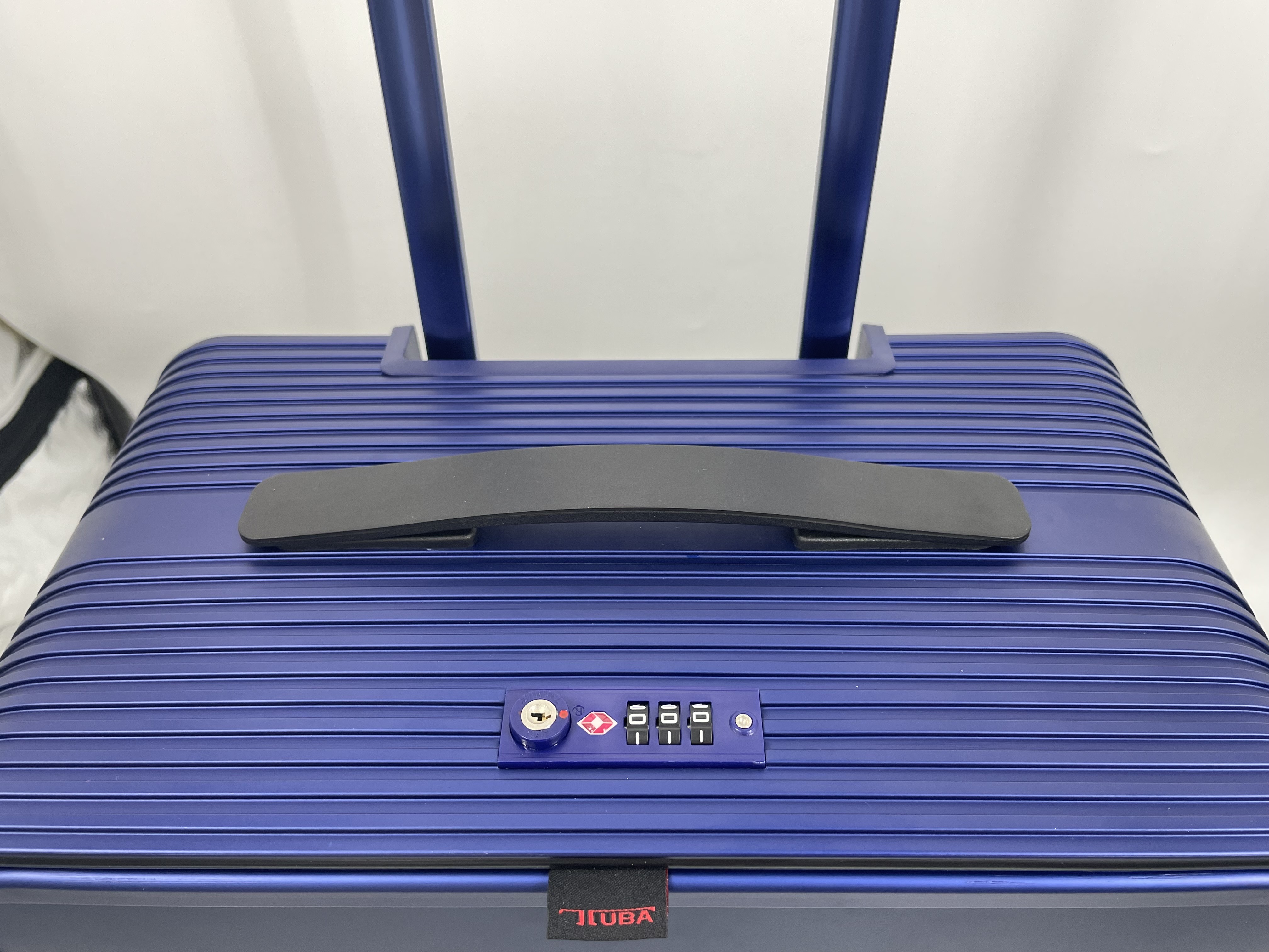 Unisex Hard Side Trolley Luggage Wholesale ABS PC Material Suitcase Spinner Caster TSA Aluminum Metal Frame Travelling Check-In