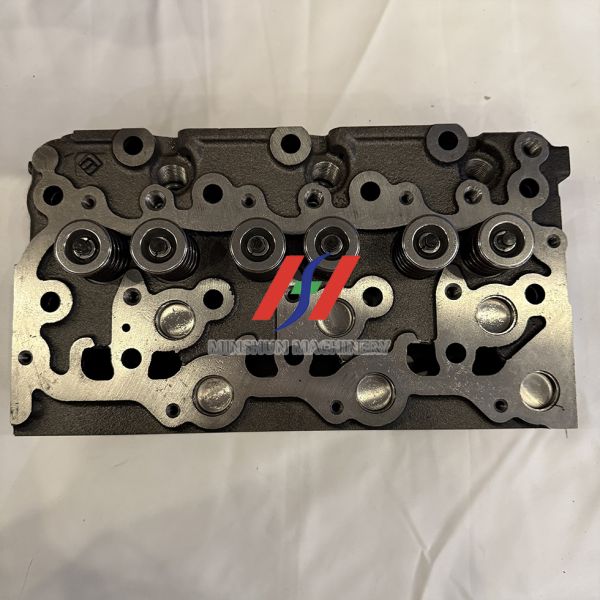 D1703 D1803 Cylinder Head Assembly Kubota Engine Cylinder Head Assembly Replacement