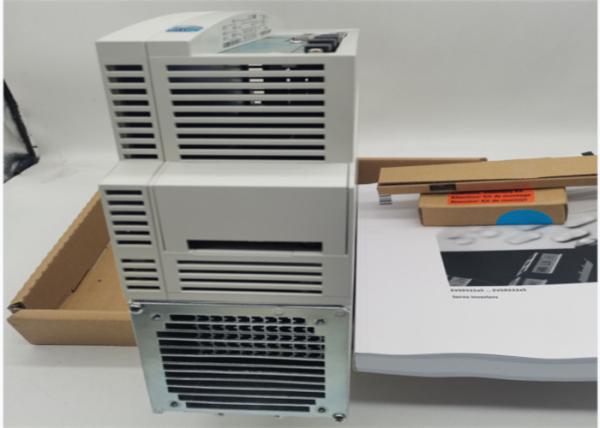 EVS9326-EIV004 Servocontrôleur Lenze SÉRIE 9300 400/480 VAC 11 KW 14.75 HP