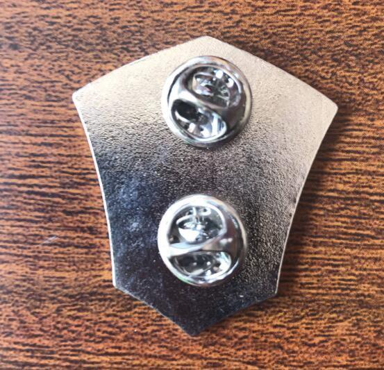 Manufacturers china free sample Custom metal lapel pins with Metal Clutch