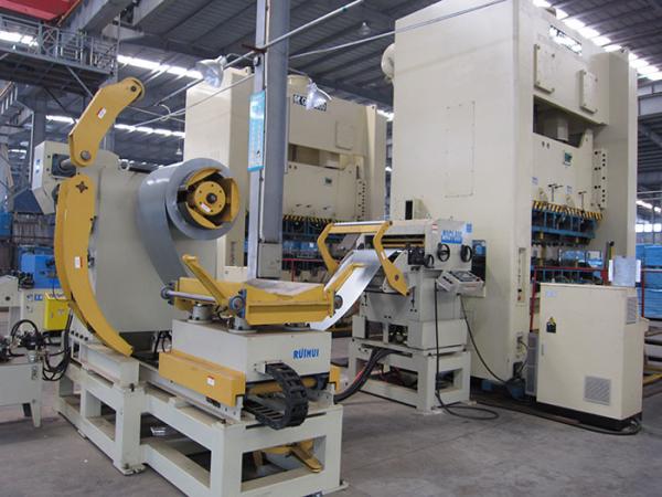Punch Roller Feeder Stamping Accuracy , High - Speed Material Leveling Feeder