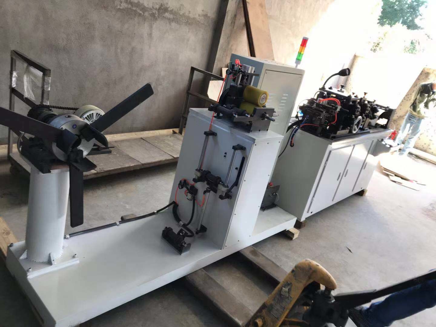 ребро радиатора ребра 2500W 8mm высокое формируя точность машины высокую