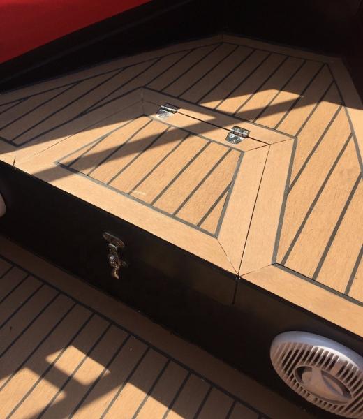 Plancher de plaisance en PVC en teck à l'aspect du bois Largeur 190 mm/50 mm pour les équipements de jeu