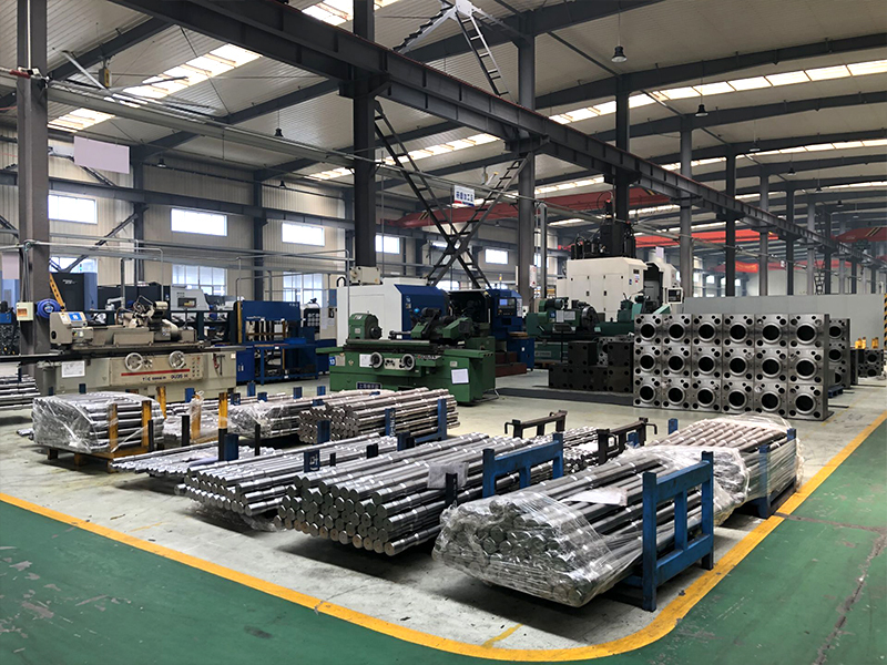 Silent Hydraulic Breaker: High-Impact SOOSAN SB60 Equivalent for 15–18 Ton Excavators | SEWOOMIC China