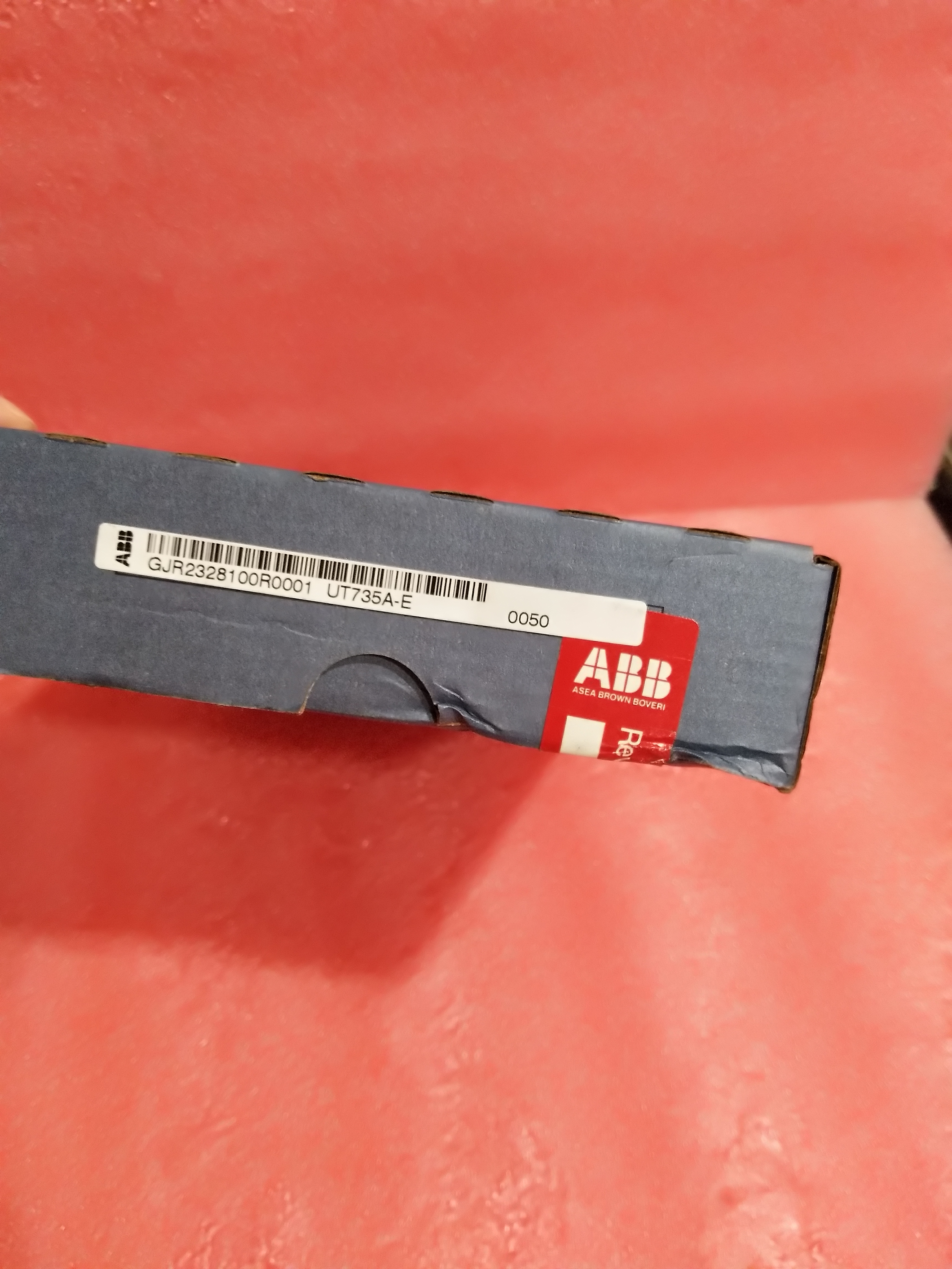 Модуль UT735A-E GJR2328100R0001 Programmable регулятора ABB