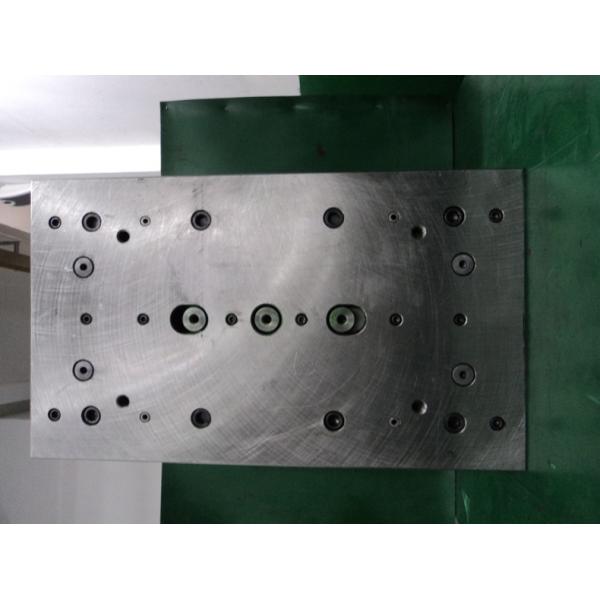 32 Cavities Injection Mold Tooling Celcon Material Transparent Trim Clip And Pin