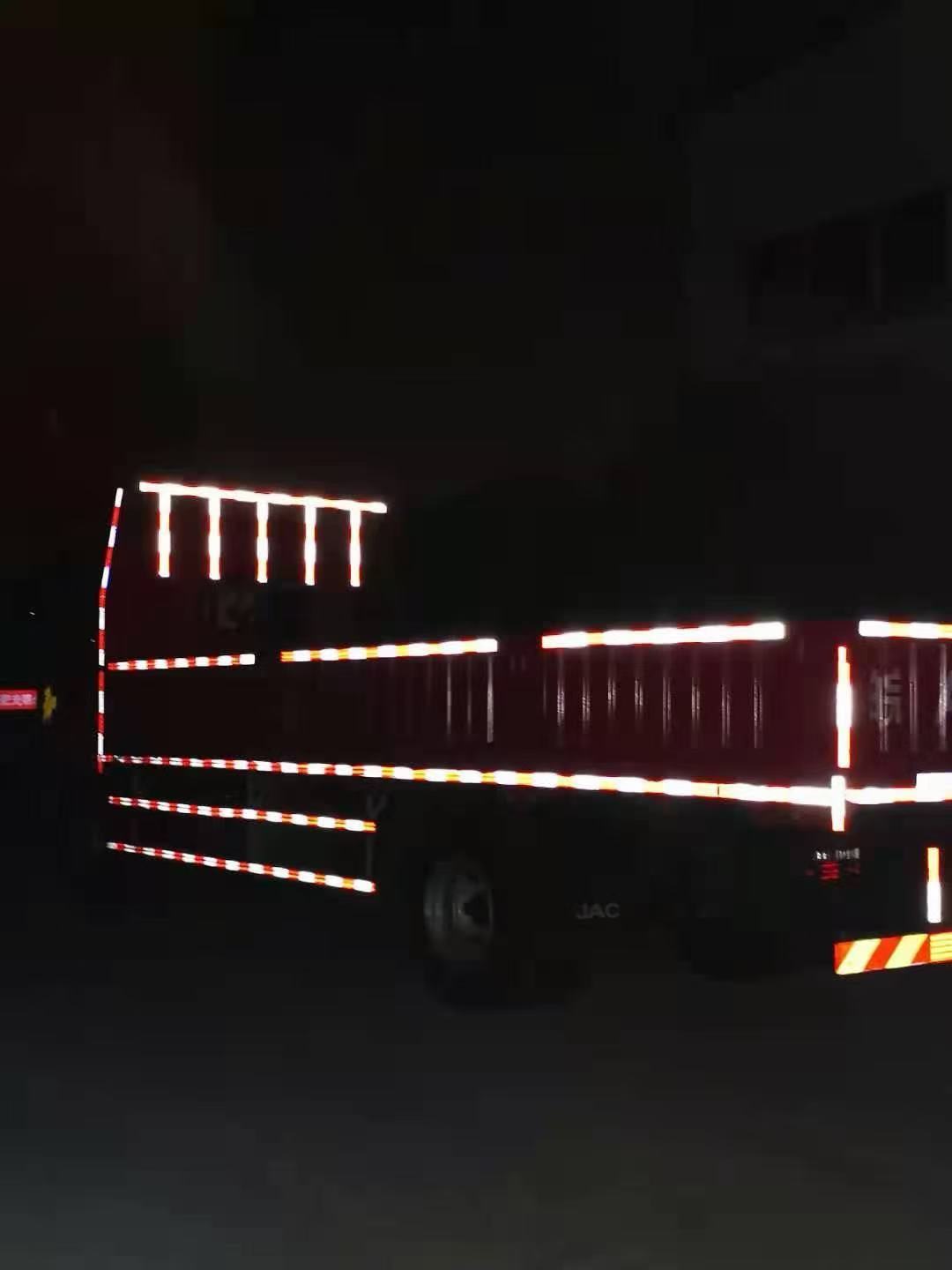 DOT-C2 Compliant Micro Prismatic Reflective Tape with 5-Year Durability for Vehicle Safety