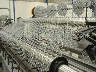 Cercas de ligação de cadeia revestidas em PVC resistentes e duráveis para instalações desportivas