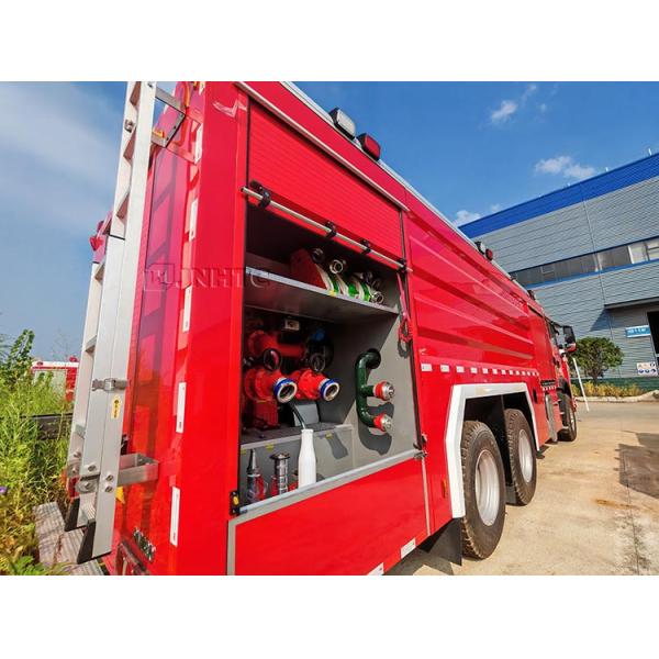 HOWO Camion de lutte contre les incendies 6X4 480 chevaux 5000L Cisterne à mousse d'eau Camion de lutte contre les incendies Mini Camion de lutte contre les incendies