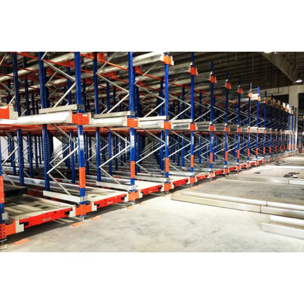 Two Way Radio Shuttle Racking Pallet Runner Rack System Room Temperature Warehouse