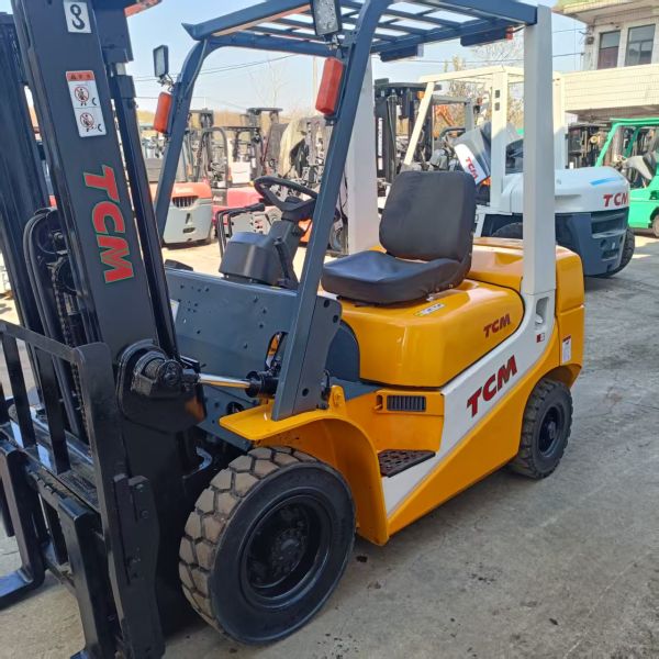 Used TCM FD25 Forklift CE Certified 2.5 Ton Good Condition Powerful With Gearbox Motor Engine Bearing