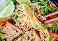 Aletria chinesa secada do arroz sem glúten para fritadas da agitação e saladas frias