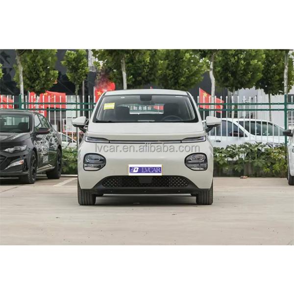 Left-Hand Steering Wuling Baojun Popular and Affordable Five Door Five Seat Hatchback