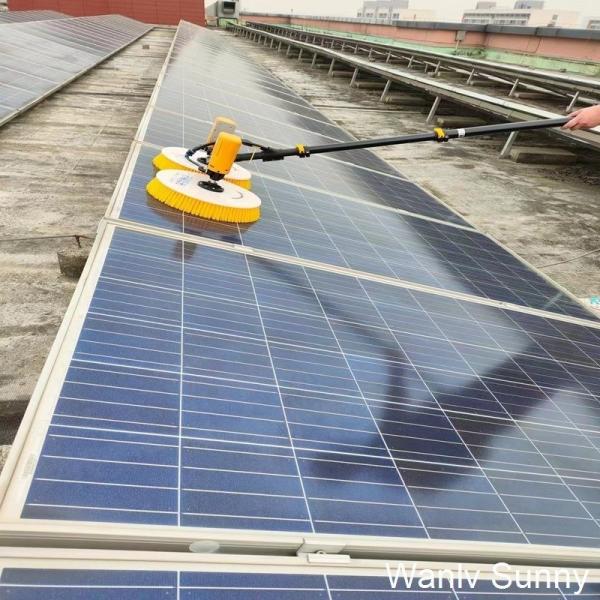 Ferramentas de limpeza de painéis solares de escova rotativa dupla para limpeza e lavagem de lugares altos ao ar livre