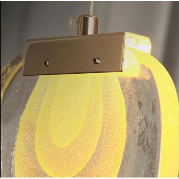 Nordic Light Luxury Designer LED Light Strip Crystal Glass Pendant Lamp Pour le salon salle à manger Villa Escalier