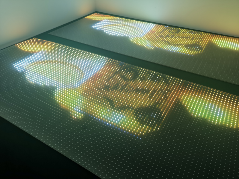 P6.25 Гибкий светодиодный прозрачный пленочный экран Внутренний Мягкий Super Slim Adhesive LED Display