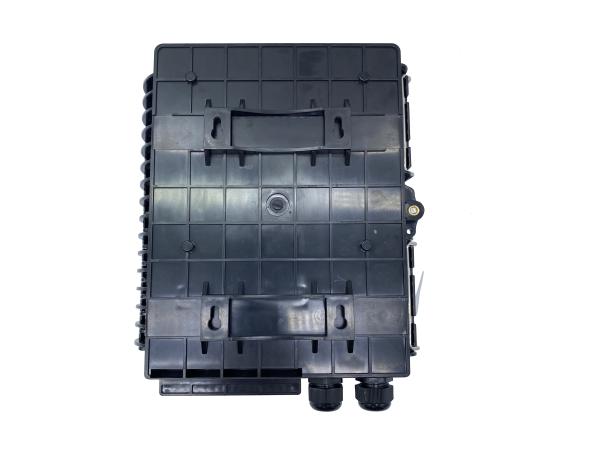 Boîte de répartition de séparateur de fibres optiques IP65 montée sur un poteau FTTH Ports à chute plate