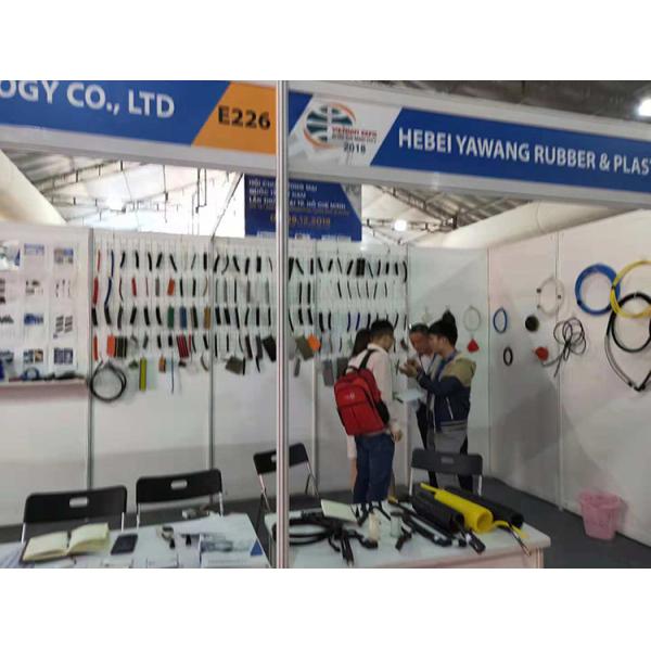 Настраивайте силиконовый резиновый шланг для перистальтического насоса толщина 2,5 мм и долговечность