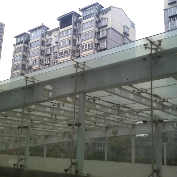 Полость окна в крыше купола крыши Q345 прокатала закаленные света купола плоской крыши 960mm