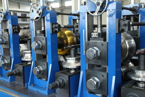 Run Out Table Pipe Milling Machine Speed 120 m / Min High Speed