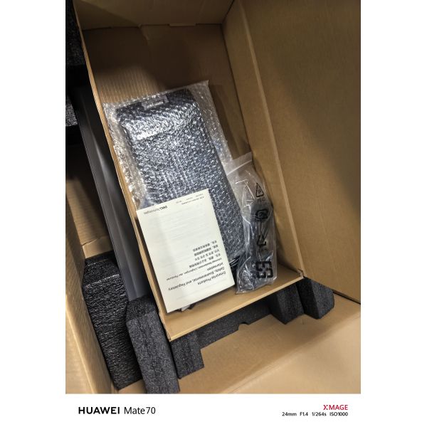 Powerful PowerEdge R7525 Server 2U Compact With 7702 2.0GHz 64C/128T 256M