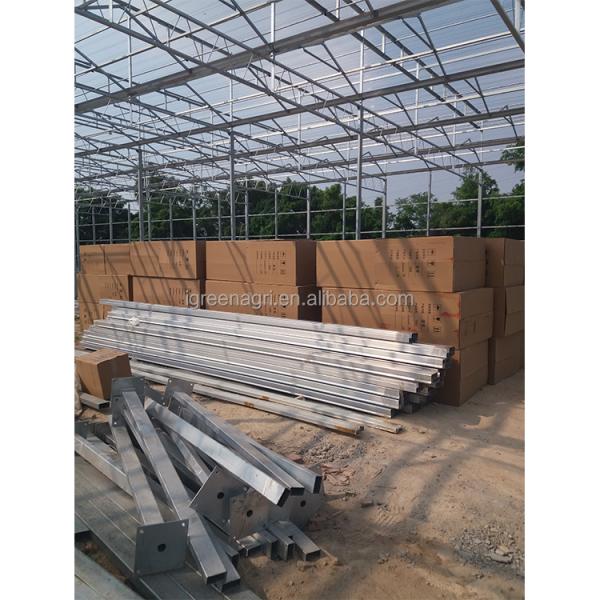 Smart Greenhouse with Customized Length and Hot Dipped Galvanized Steel Frame Featuring Roof and Side Vents