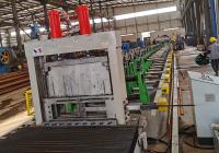 Les bobines galvanisées par 0.8-2.5mm d'épaisseur câblent Tray Roll Forming Machine avec le dispositif de coupure hydraulique