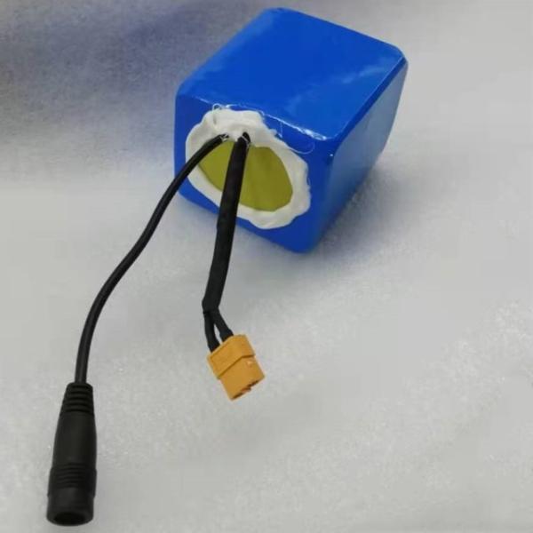 12 вольт 10ah литий батарейный пакет 18650 3 ячейки в серии с разрядной розеткой XT60