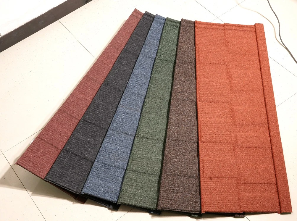 Черная красная черепичная плитка 0,45 мм AZ100 50 лет Гарантия Каменная крыша Galvalume Металлическая плитка оптом и розничной торговли